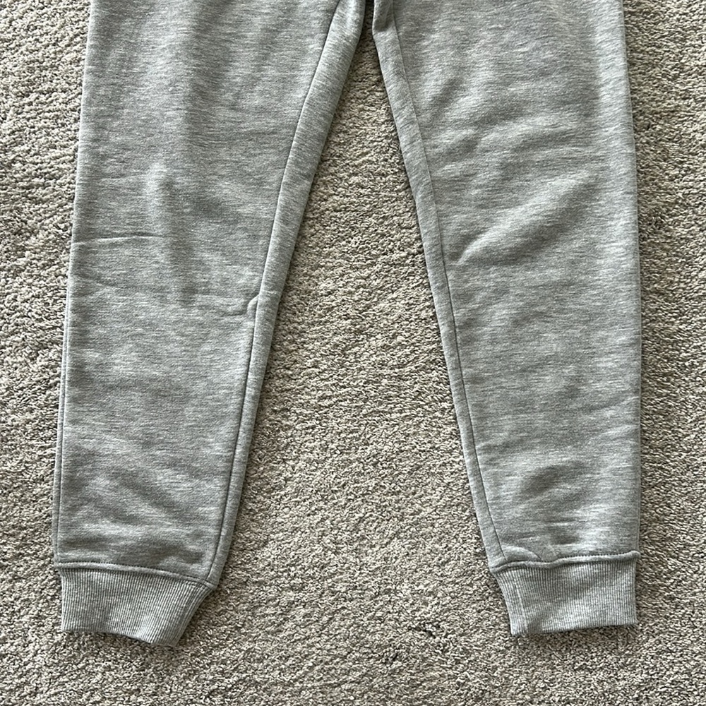 Girls New Balance Light Gray Jogger/Sweatpants - Picture 3 of 6